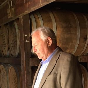 Meet your Posher, Earl